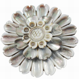 Подвеска из перламутра