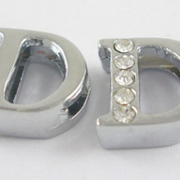 Металлическая буква