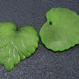 Пластиковые бусины