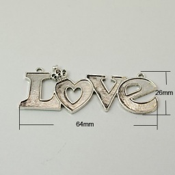 Подвеска Love