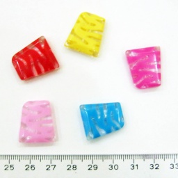 Пластиковые бусины